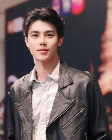 ▲泰國皇雀航空空少爆紅，Akaravin N同時也是BL劇演員。（圖／翻攝自IG）