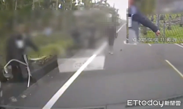 ▲▼屏東嚴重車禍1女失去呼吸心跳。（圖／記者陳崑福翻攝）