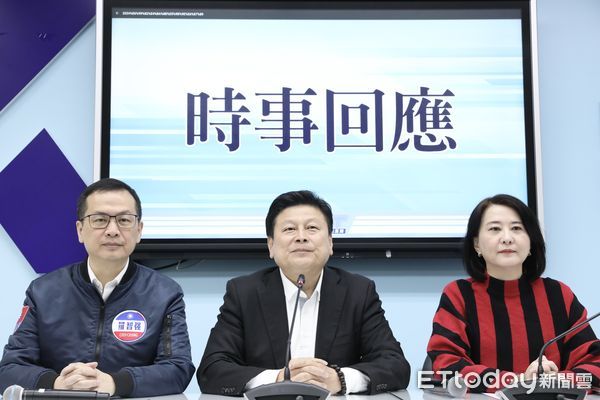 ▲▼國民黨團總召傅崐萁 書記長王鴻薇 首席副書記長羅智強 召開 拜年及時事回應 記者會。（圖／記者屠惠剛攝）