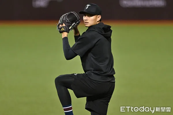 ▲▼徐若熙出席世界棒球經典賽資格賽中華隊開訓。（圖／記者李毓康攝）