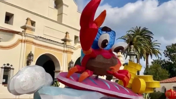 ▲▼台灣花燈熱鬧現身洛杉磯宣傳台灣觀光。（圖／翻攝自駐洛杉磯台北經濟文化辦事處）