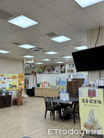 ▲台南玉井知名的「黃金蕎麥探索館」在1月21日強震中受到嚴重損害，在創辦人林家寶的堅持與團隊的努力下，於春節期間恢復營業，市長黃偉哲特別前往探訪關心。（圖／記者林東良翻攝，下同）