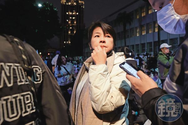 立委黃珊珊曾在去年6月發訊息給柯文哲「台北市打你京華城的都是游淑慧，民進黨反而只打大巨蛋，其他都在看戲」。