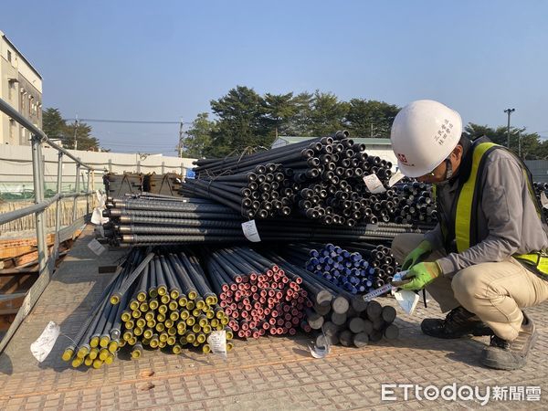 ▲蔡坤玉報名參訓勞發署雲嘉南分署的自辦職前「建築繪圖及BIM」課程，結訓前即被知名營造公司攬才、薪資也跟著水漲船高，成功改寫自己的職涯篇章。（圖／記者林東良翻攝，下同）