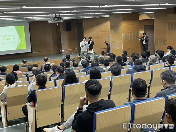 ▲屏東縣綠鬣蜥移除教育訓練             。（圖／屏東縣政府提供）