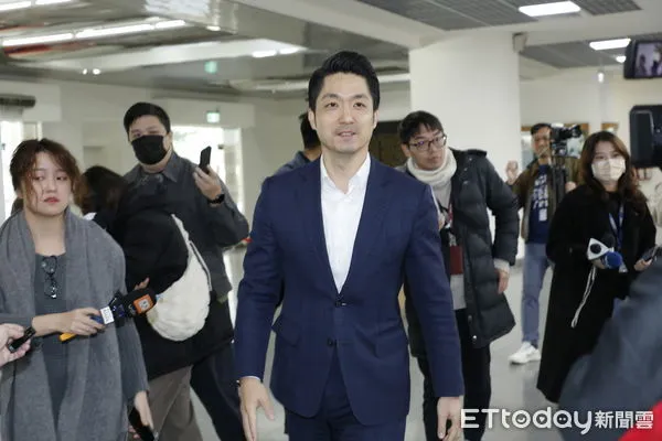 ▲▼台北市長蔣萬安率市府局處首長赴台北市議會進行新春團拜。（圖／記者湯興漢攝）