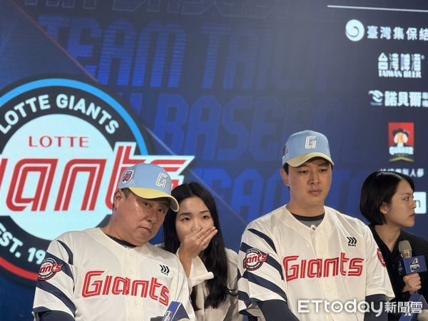 ▲▼        樂天巨人 金泰亨 總教練、金元中選手     。（圖／記者王真魚攝）