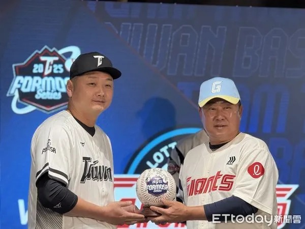 ▲▼        金泰亨、曾豪駒     。（圖／記者王真魚攝）