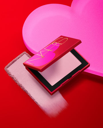 ▲▼情人節限定彩妝。（圖／品牌提供）