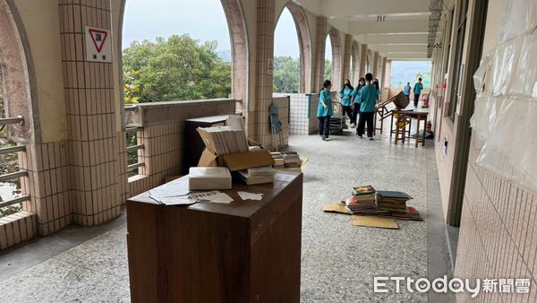 ▲台南地震許多學校受損，教育局展開復原行動，並與各校緊密合作，提供支援與協助，目前各校均已完成整備，2月5日將順利開學，確保師生安全無虞。（圖／記者林東良翻攝，下同）