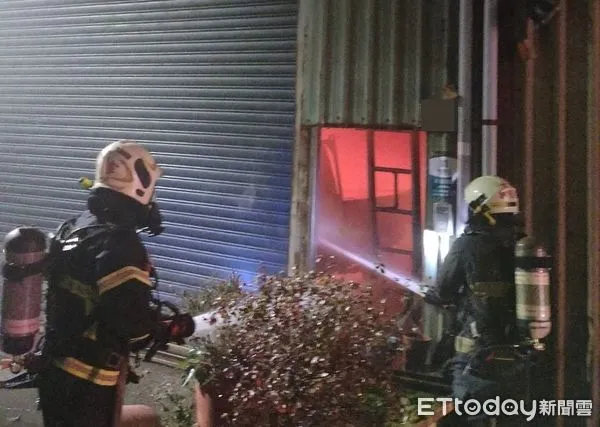 ▲▼     高雄機械工廠大火       。（圖／記者賴文萱翻攝）