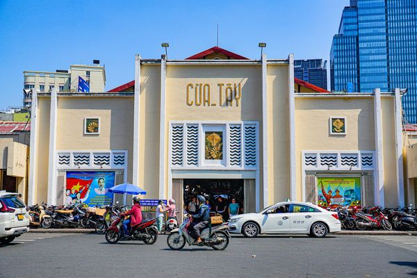 ▲▼精選 14 間越南胡志明飯店優惠，頂樓泳池城市風光。（圖／部落客珊莎授權提供）