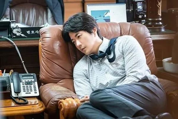 權相佑自曝因為愛吃生食曾感染寄生蟲導致白肺。（翻攝權相佑INS)