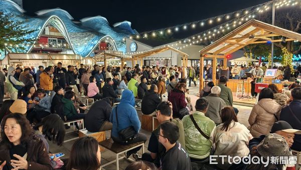 ▲春節連續假期台東各景點湧現人潮。（圖／記者楊漢聲翻攝）