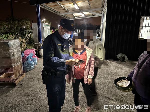 ▲里港警分局九如分駐所警員顏大富、陳凱廷、陳亮宇找到洪姓婦人            。（圖／記者陳崑福翻攝）