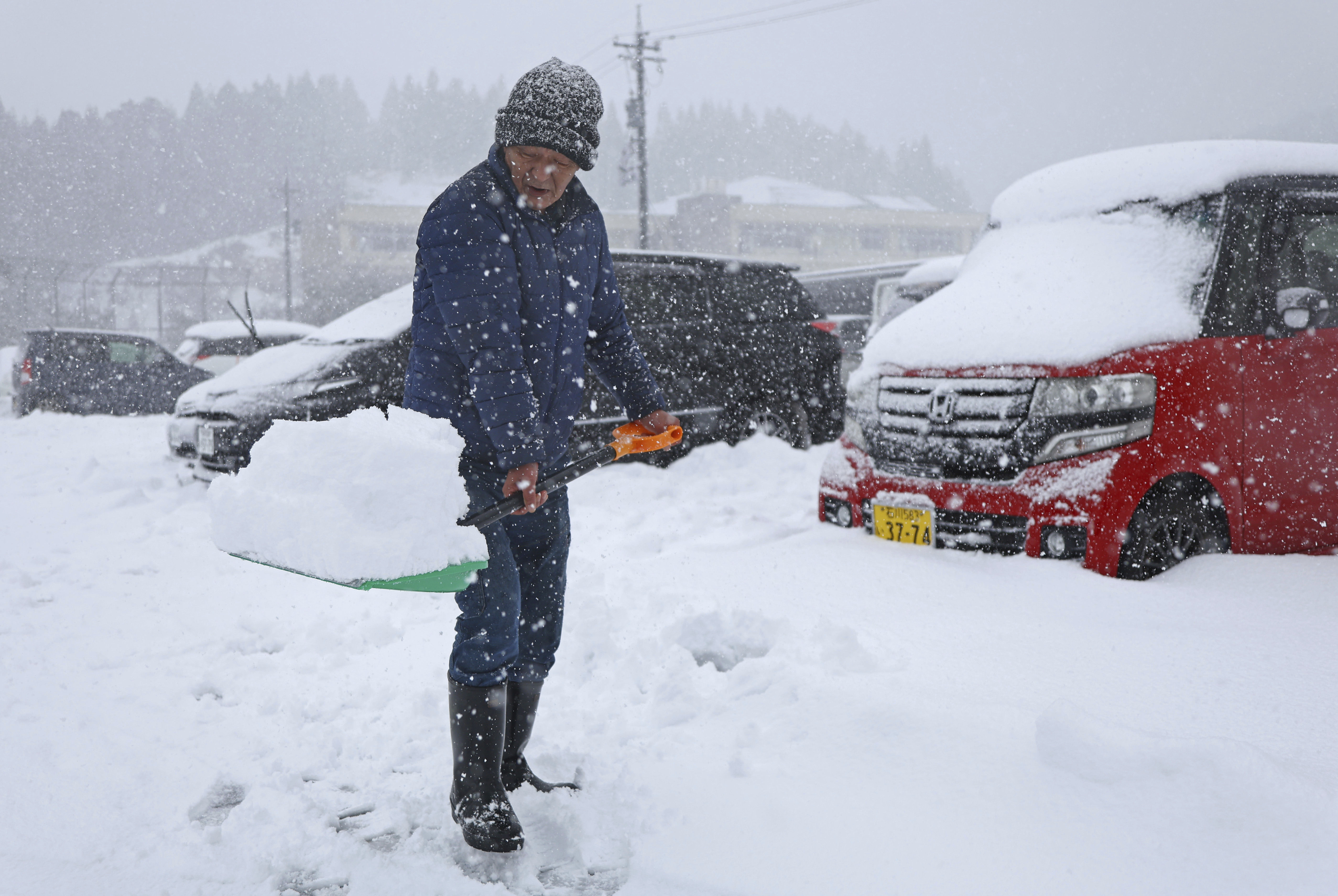 ▲▼日本石川縣大雪。（圖／達志影像／美聯社）