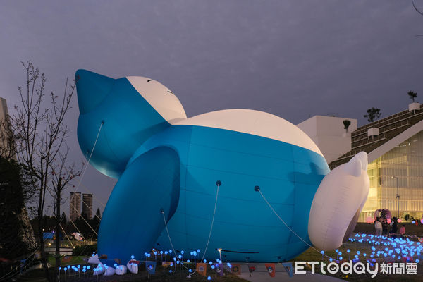 ▲2025台灣燈會在桃園,A19桃園體育園區站光的遊戲場展區,卡比獸,皮卡丘,青塘園,桃園兒童美術館。（圖／記者彭懷玉攝）