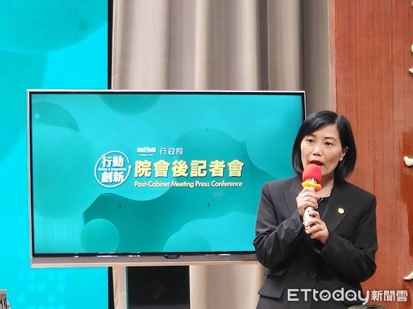 ▲▼衛福部疾管署副署長曾淑慧出席行政院記者會。（圖／記者陳家祥攝）