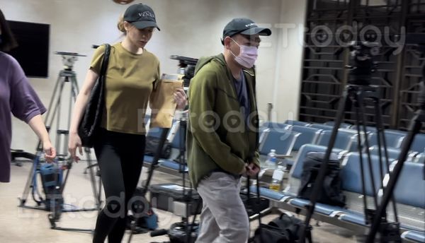 ▲▼醫師沈膺盛涉嫌違法讓美容師吳乃文為病患打美容針。（圖／記者劉昌松攝）