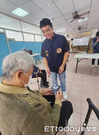 ▲▼    「防詐宣傳新前線，朴子警攜手協會傳遞反詐騙新知」    。（圖／朴子分局提供）