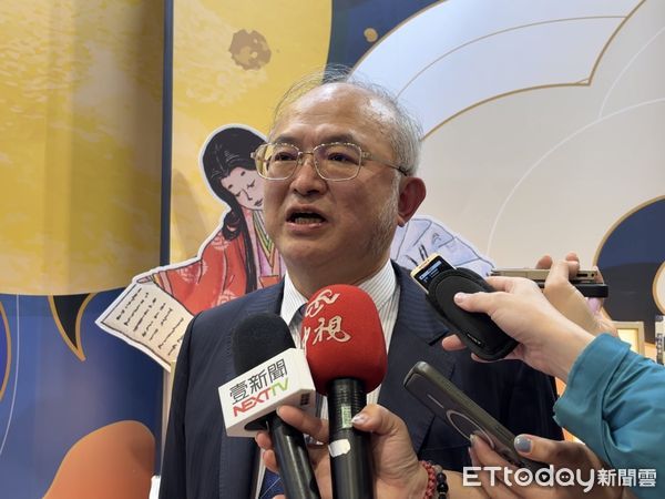 ▲▼台大醫院院長吳明賢發表新書「行俠仗醫，以醫弘道：吳明賢的與善同行之路」。（圖／記者洪巧藍攝）