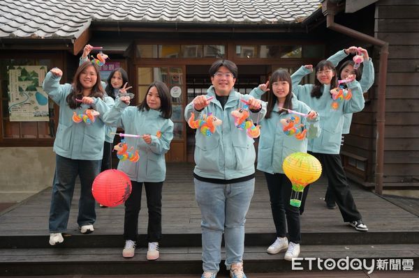 ▲花蓮市公所推出造型可愛的「蛇」燈籠。（圖／花蓮市公所提供，下同）