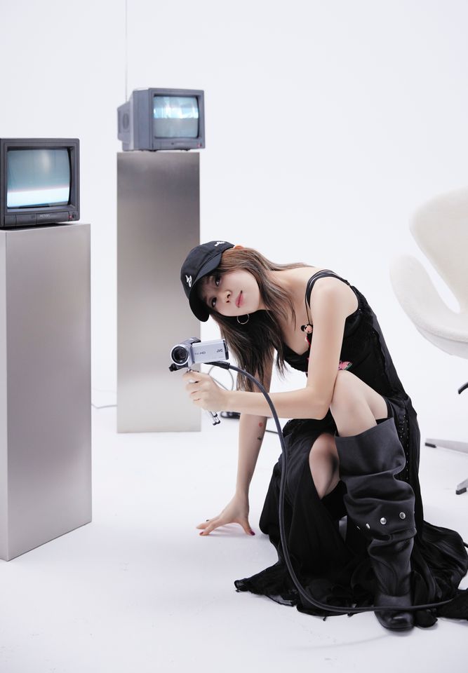 ▲▼白安〈我把你留在去年〉。（圖／相信音樂提供）