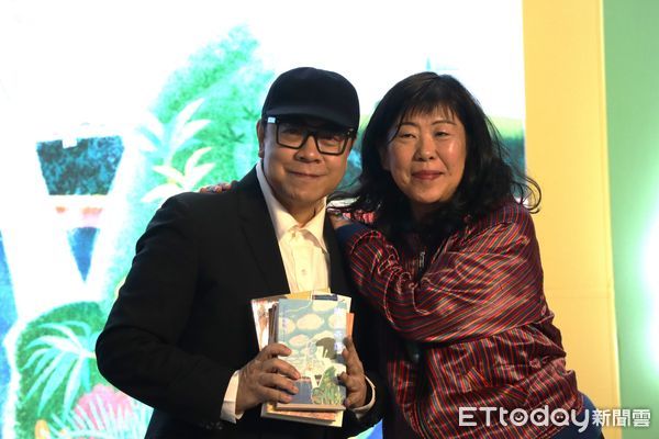 ▲▼蔡康永與吉本芭娜娜對談，主題是「有特殊意義的人們」。（圖／台北書展基金會提供）