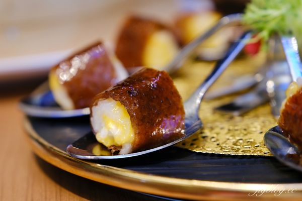 ▲▼台中全鴨坊梅川東旗艦店。（圖／部落客飛天璇提供）