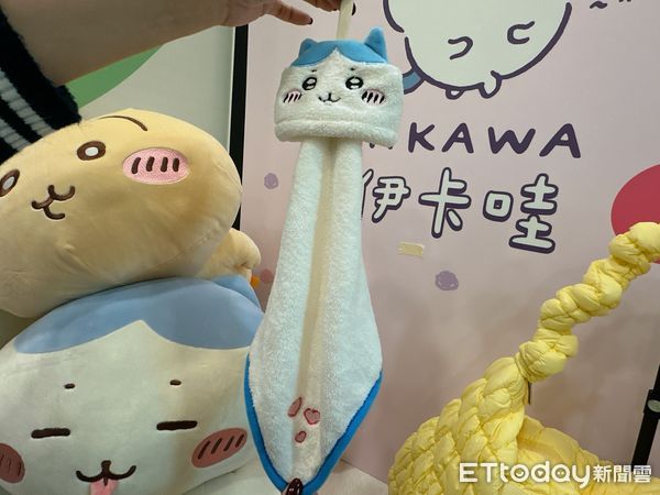 ▲▼7-11推出「吉伊卡哇全系列」快閃購，6角色全員到齊，居家、寢具、軟萌周邊30款。（圖／記者林育綾攝）