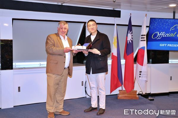 ▲基隆迎來「海上圖書館」,望僕號。（圖／記者郭世賢翻攝）