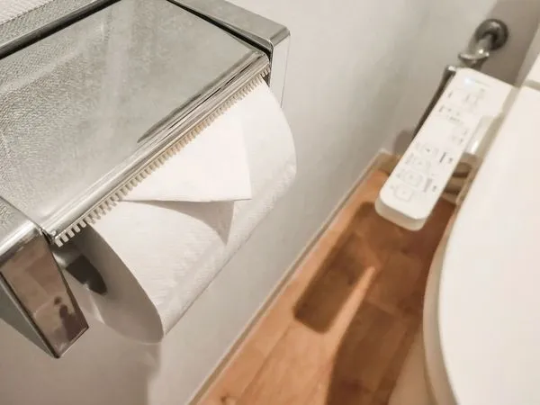 外國媽媽賈茲敏拒絕購買衛生紙，改用毛巾取代使用。（示意圖，photoAC）