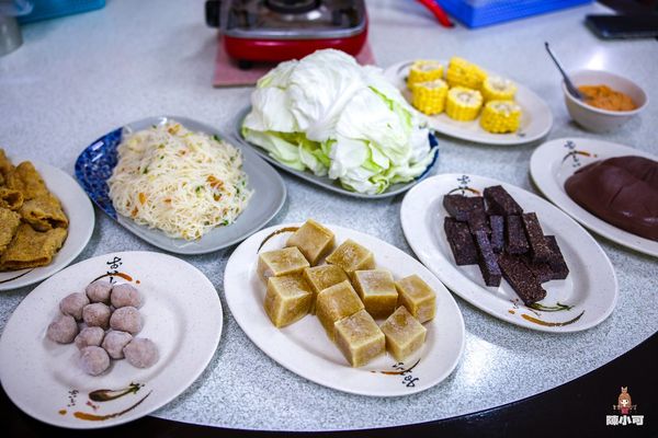 ▲▼鶯歌大盆薑母鴨鹽烤魚。（圖／部落客陳小可提供）