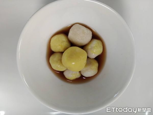 ▲中榮埔里分院團隊辦理慶元宵湯圓手做活動。（圖／台中榮總埔里分院提供）