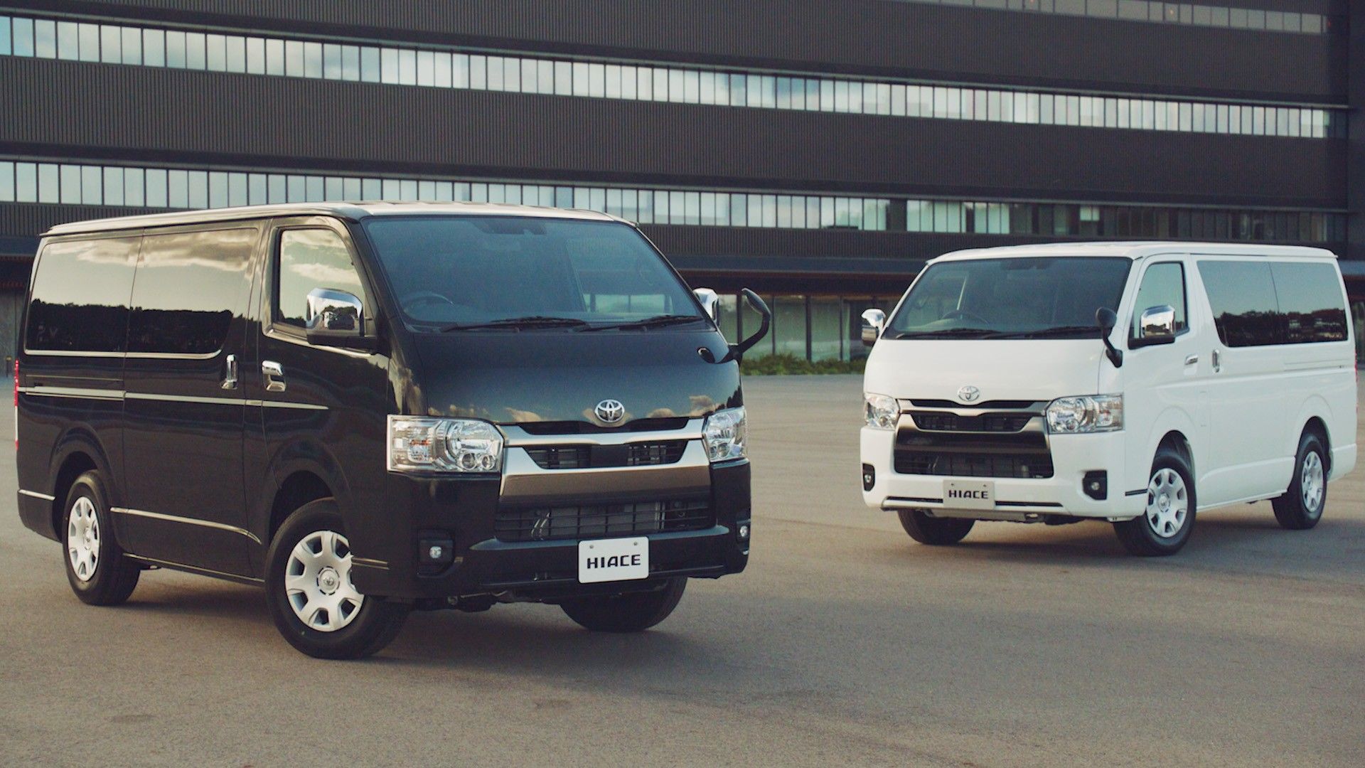 ▲TOYOTA Hiace Super GL「DARK PRIME S」特仕版。（圖／翻攝自TOYOTA）