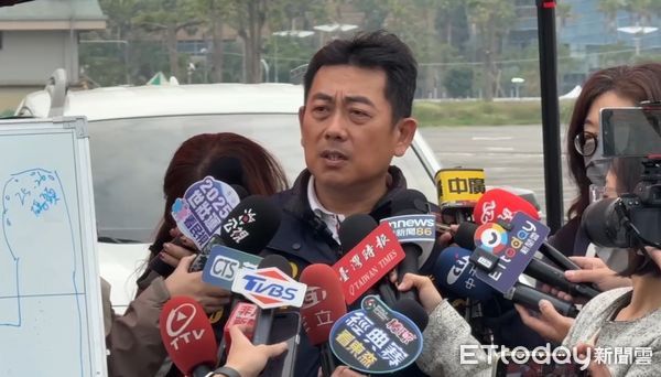 ▲▼     高雄分屍案，警方說明打撈進度        。（圖／記者吳世龍攝）