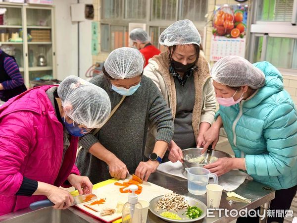 ▲基隆百福國中廚藝講習。（圖／記者郭世賢翻攝）