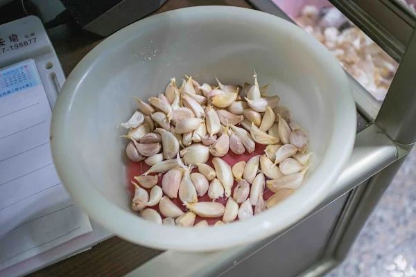 ▲▼台中在地傳承30年，整間店只賣水餃和酸辣湯。（圖／部落客美熊提供）