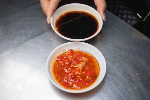 ▲▼台中在地傳承30年，整間店只賣水餃和酸辣湯。（圖／部落客美熊提供）
