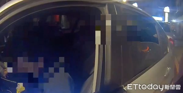 ▲▼男子2罪通緝被攔查衝撞警員落跑，留妻子持毒跑不掉栽了（圖／記者邱中岳翻攝）
