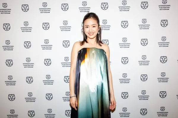 ▲《失明》導演周美豫、演員林依晨、吳可熙、劉敬出席鹿特丹首映映後。（圖／周子娛樂提供）