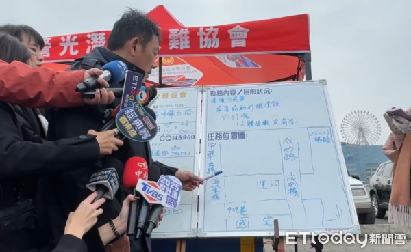 ▲▼             高雄碎屍魔3死案，刑大技正林孝治說明屍體搜索進度。（圖／記者吳世龍攝，下同）