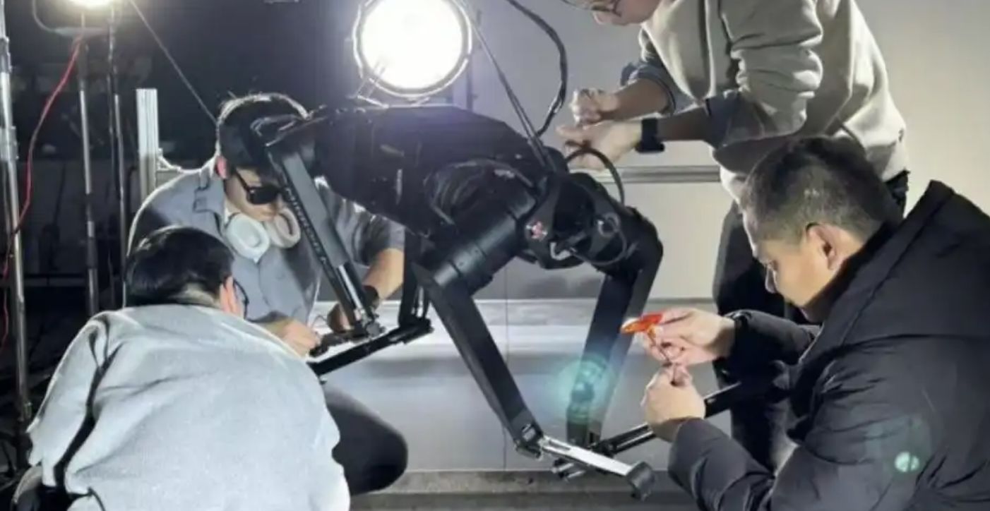 ▲浙大團隊研發的全球最快四足機器人「黑豹」。（圖／翻攝央視）