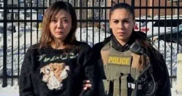 劉喬安因詐欺、販毒等原因成通緝犯，遭美方逮捕。（圖／翻攝自美國移民及海關執法局官網）