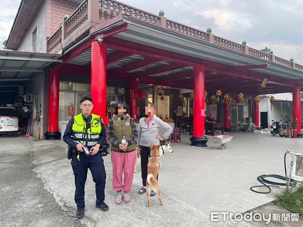 ▲內埔警分局警備隊巡佐吳豐吉、內埔所警員張鎧巖載徐女回到棲身的宮廟             。（圖／記者陳崑福翻攝）