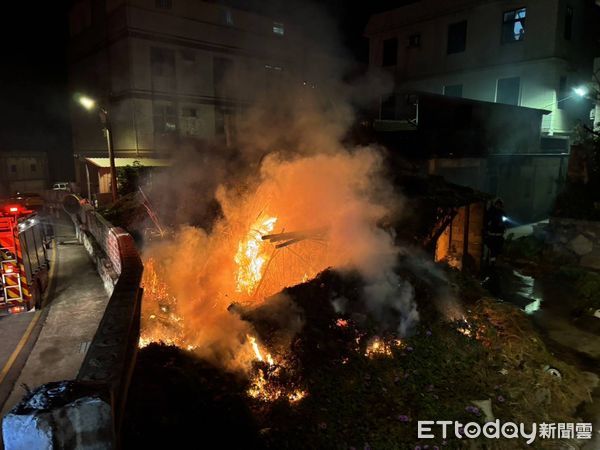 ▲▼金門火警。（圖／記者林名揚翻攝）