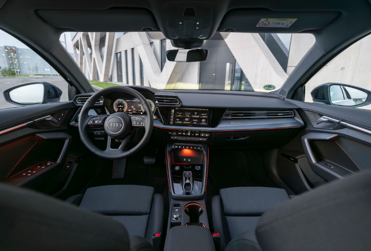 ▲經銷端揭露即將上市的小改款Audi A3。（圖／翻攝自Audi）