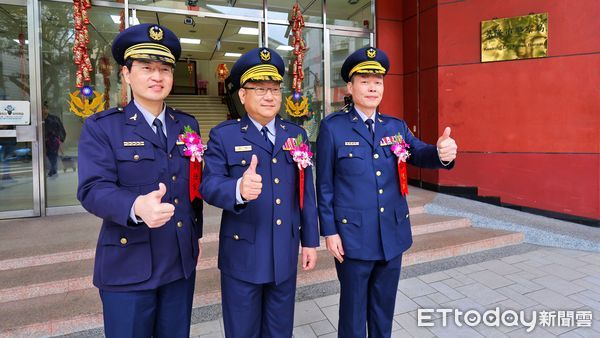 ▲基隆警2分局長交接布達。（圖／記者郭世賢翻攝）