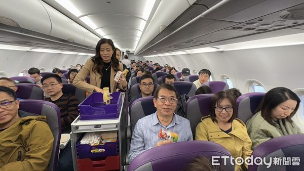 ▲香花直航已邁入第2個月，迄今累計搭載旅客突破萬人。（圖／花蓮縣政府提供，下同）