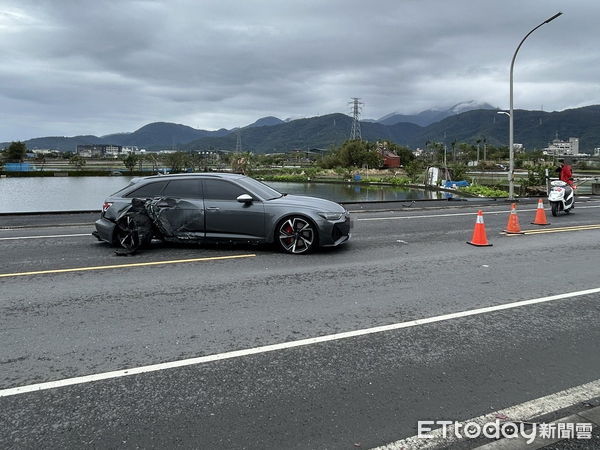 宜蘭,冬山鄉成興路,右側路肩超車,自撞燈桿,酒駕,